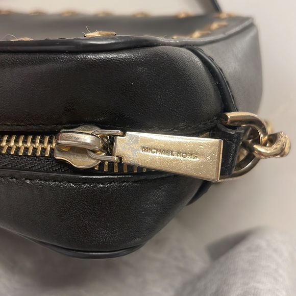 MICHAEL KORS STAR STUDDED PURSE - Picture 5 of 5